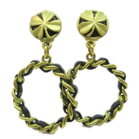 Authentic CHANEL CC Logos Hoop Shaking Earrings Clip-On Gold-Tone 94P - Picture 1 of 4